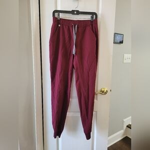 FIGS Men's Tansen Jogger Scrub Pants Burgundy Size XS 